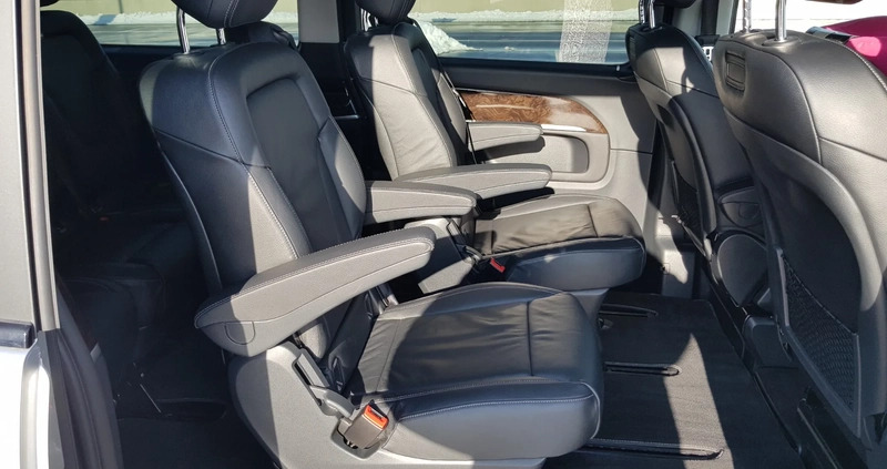 Mercedes-Benz Klasa V cena 233085 przebieg: 130000, rok produkcji 2017 z Międzybórz małe 121